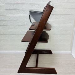 ［美品✨］清掃済み❗️子供から大人まで使える❗️　 ストッケ　トリップトラップ　イス　ベビーセット　テーブル　付❗️　ベビーチェアの画像