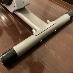 フィットネスバイク　エアロバイク　見やすい大型液晶メーター エアロマグネティック 8段階負荷調節 テレビで紹介された 静音 サドル調整 組立簡単 心拍測定 簡単移動の画像