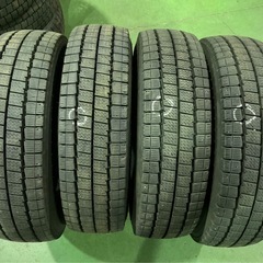4本セット価格！！ハイエースなど　195/80R15 ウィンターマックスLV01バリ目　2024せいぞ製造の画像