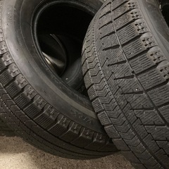 ブリザックVRX215/60r16スタッドレスの画像