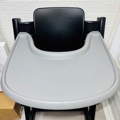 ［美品✨］清掃済み❗️子供から大人まで使える❗️　 ストッケ　トリップトラップ　イス　ベビーセット　テーブル　付❗️　ベビーチェアの画像