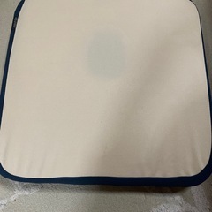 低反発イスクッション　クッション　の画像