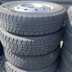 バリ溝　スタッドレスタイヤ　の画像