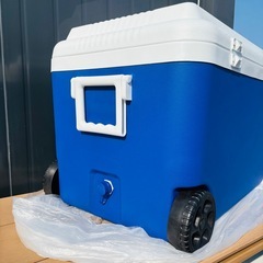 新品未使用 クーラーボックス キャプテンスタッグ リガード ホイールクーラー 60L ホイール付きの画像