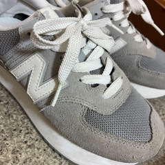【美品】ニューバランス 厚底 グレー 24.5cmの画像