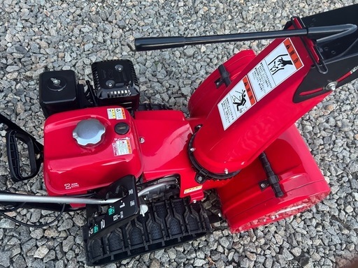 ホンダ除雪機HSS655c（J1）Yukimaruゆきまるセル付きピカピカ 新品の