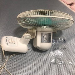 壁掛け扇風機の画像
