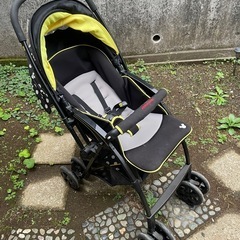 ディズニー柄のベビーカーの画像