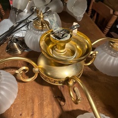 高級　シャンデリア　照明　の画像