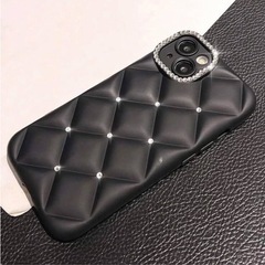 iPhone16ハードケース　マトラッセ　キルティング加工　かわいいの画像