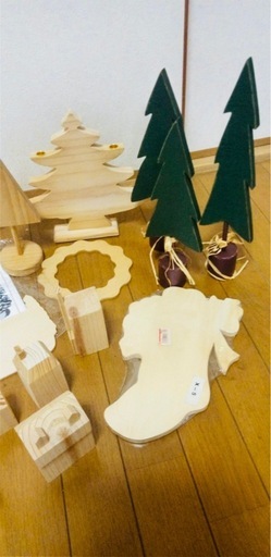 トールペイント　ハンドメイド　ハンドクラフト　手芸　白木　素材　木　家　リース　クリスマス