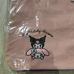 クロミ、マイメロバックの画像