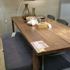 IKEA　ダイニングテーブル　8人掛けの画像