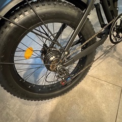 MOVE X 折りたたみ電動アシスト自転車　ファットバイク　送料込み　美品 MOVE X｜次世代ファットタイヤ型E-bike｜折りたたみ電動アシスト