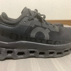 On Cloudmonsterの画像