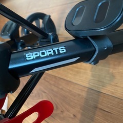 新品ブラックの折りたたみベビーカーの画像