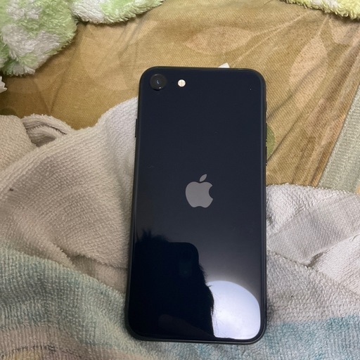 iPhone se3世代．