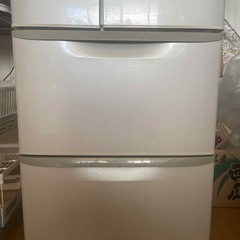 冷蔵庫の画像