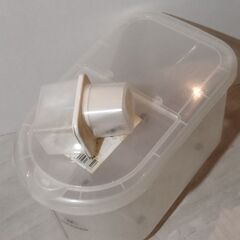 米びつ　ライスストッカー　12kg用　ライフィックス　穀物用計量ケース付き！の画像