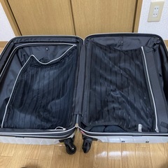 キャリーケースの画像