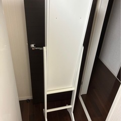 鏡の画像