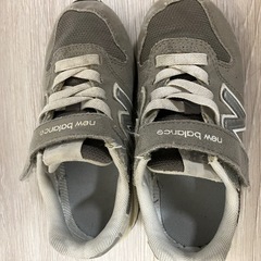 ニューバランス　スニーカー　17センチの画像