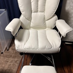 ゲーミングチェアの画像
