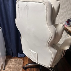 ゲーミングチェアの画像