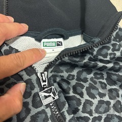 PUMA    
ジャージの画像