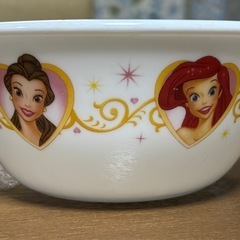 コレール、ディズニープリンセス食器4個の画像