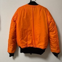 ALPHA INDUSTRIES MA-1 フライトジャケットの画像