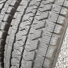 195/80/15LT冬VL10 ２本の画像