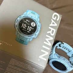 ガーミンinstinct 2回使用のみ時計ランニング登山時計の画像
