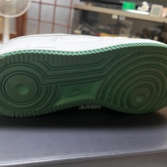 新品未使用！！ナイキ エア フォース 1 '07 ミニ ジュエルの画像