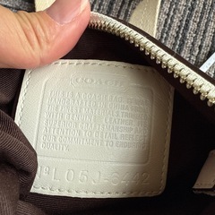 Coach コーチ ショルダーバッグ ホワイトの画像