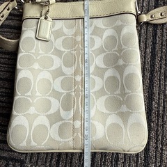 Coach コーチ ショルダーバッグ ホワイトの画像