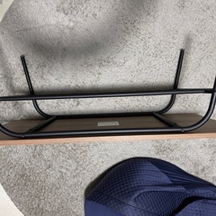 机 中段付きの画像