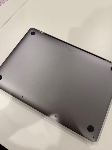 2020年製 MacBookpro 13インチ M1チップ搭載8GB 256GB