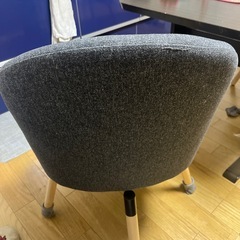 IKEA 回転式ダイニングチェア　2脚の画像