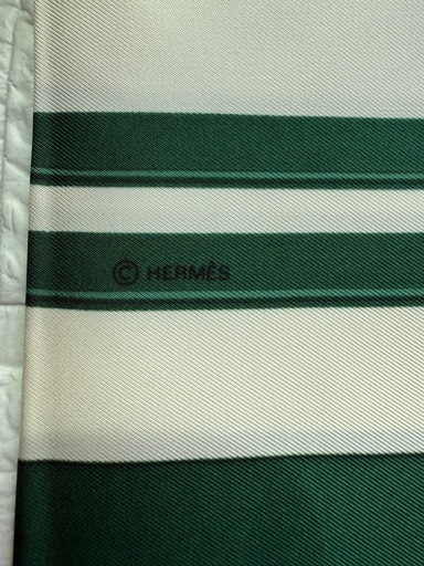エルメス HERMES フランス スカーフ カレ90 緑　定番柄 シルク