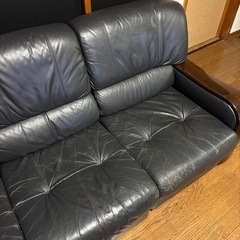 【あげます】レザー ソファ ブラック 【3人掛け×1 】【1人掛け×2】の画像