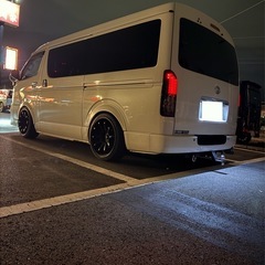 トヨタ　ハイエースバン　ワイド　ミドルルーフ　車検ありの画像
