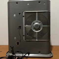 《格安❗️》HITACHI 灯油ファンヒーター　チタングレー　OFH-F300の画像
