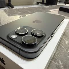 iPhone15Pro 128GB SIMフリー　ブラックチタニウム 備品 付属品有り の画像