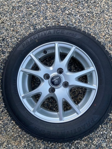 最終値下げ‼️スタッドレス　ホイール付き175/65/R14 