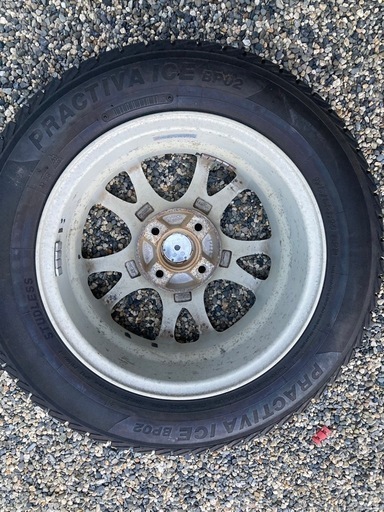 最終値下げ‼️スタッドレス　ホイール付き175/65/R14 