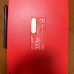 One by Wacom ペンタブレット（レッド）の画像