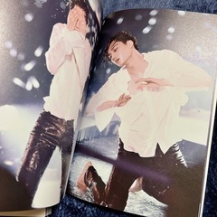 EXO カイ フォトブック OFF THE WALL 3冊組の画像
