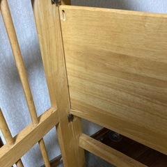 折りたたみの出来る棚の画像