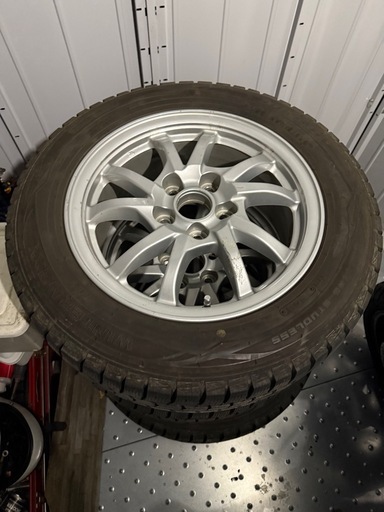 プリウスα純正ホイール　すたっとれすスタッドレス